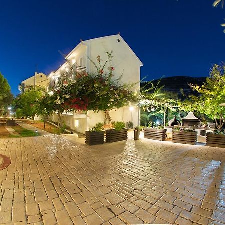 Iris Apartments Minia Exterior foto